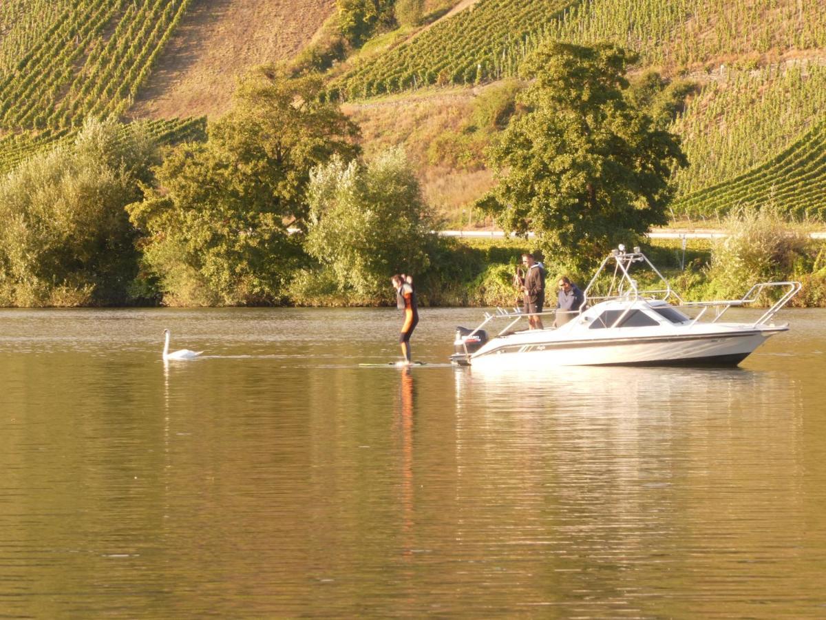 Hausboot Moselrose In Poelich Hotel Polich Exterior photo